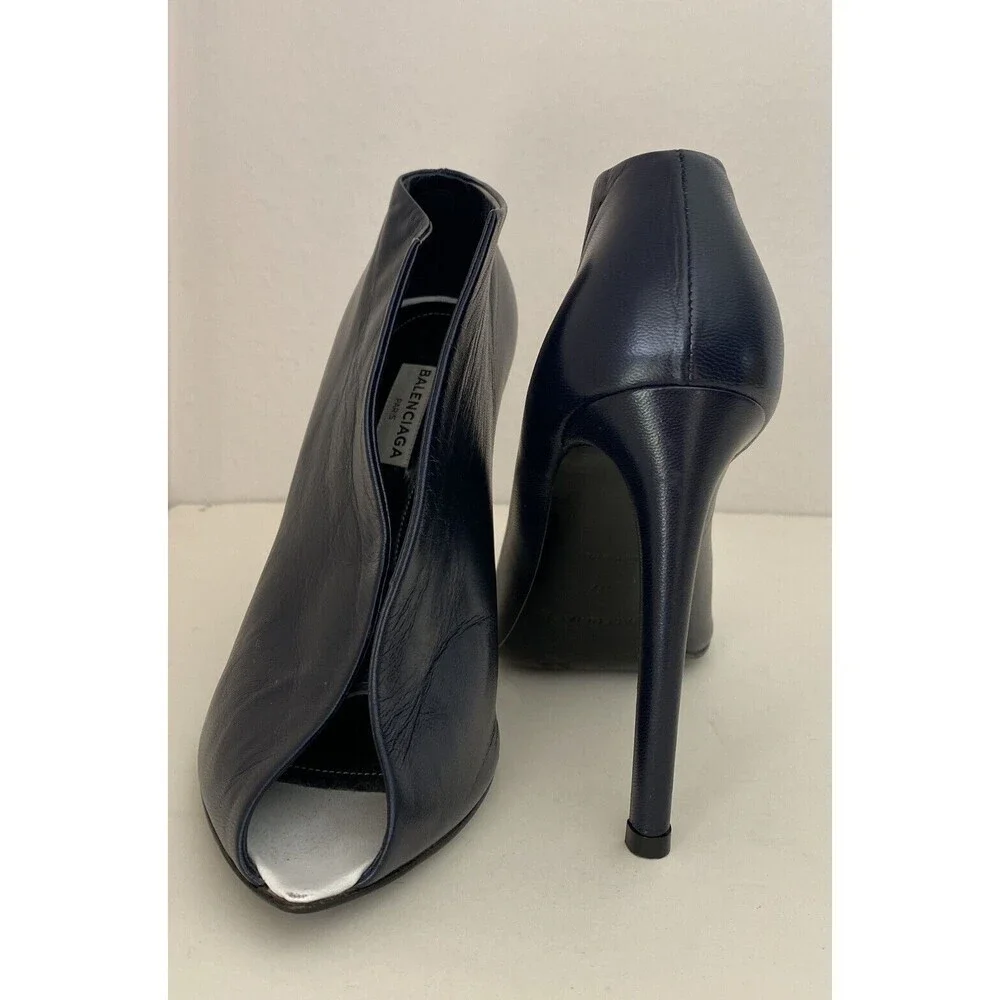 BALENCIAGA PARIS Womens Deep-V Cut Peep Toe High Heel black Bootie Pumps Eu 37